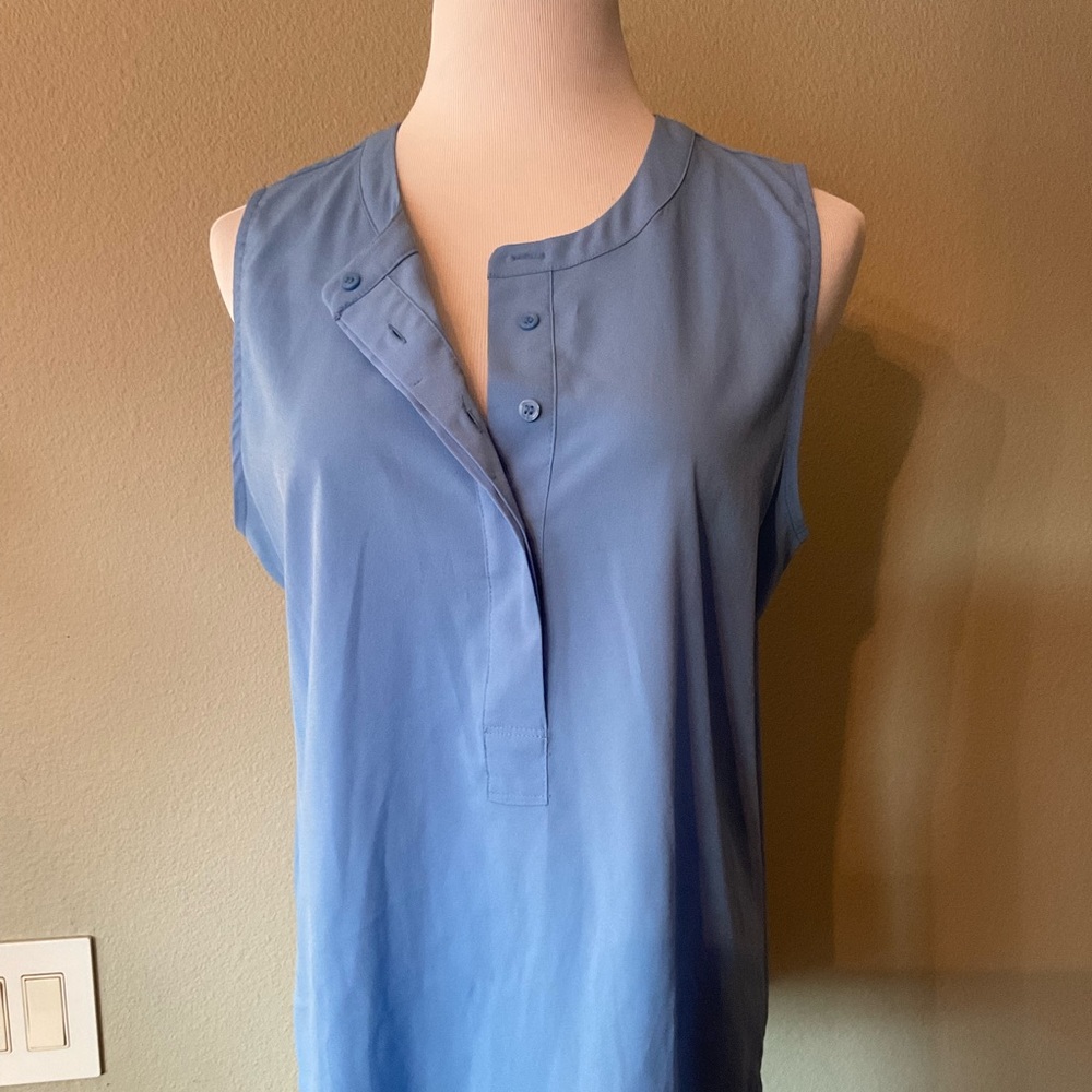 Covington Sleeveless Women’s Blouse